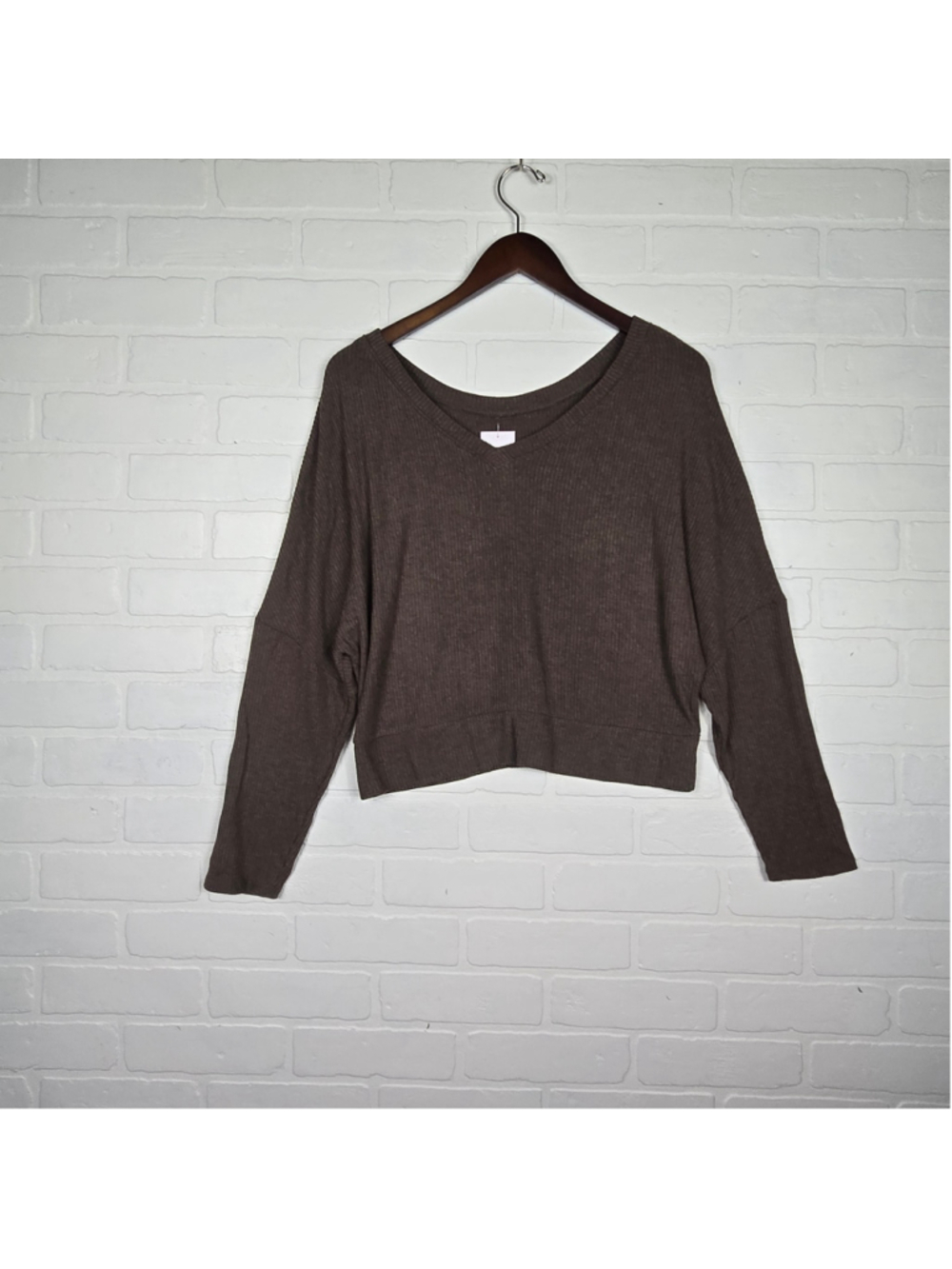 Women's Auden Brown V-Neck Ribbed Long Sleeve Sweater Size Medium
